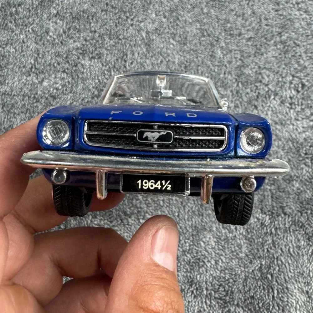 Sun Star Ford‎ Mustang Convertible Blue 1/24 Diecast Model SS 7711 Opening Hood